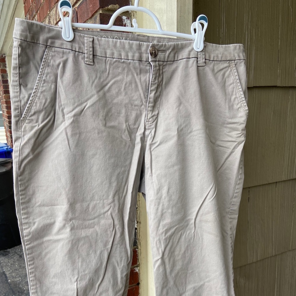Sonoma Khaki Mid Rise Capri 16
